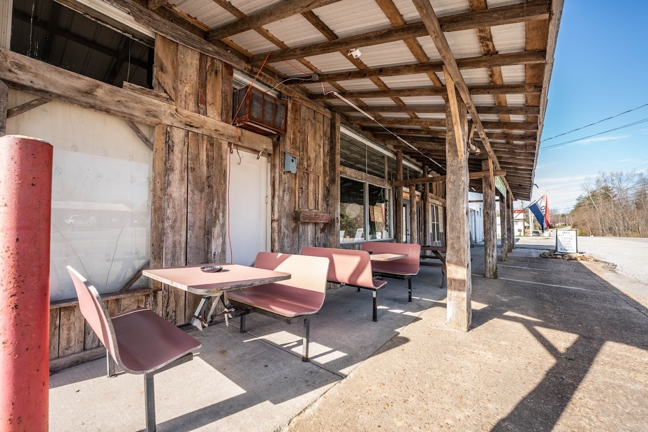 13215 Highway 70, N Crossville TN 38571