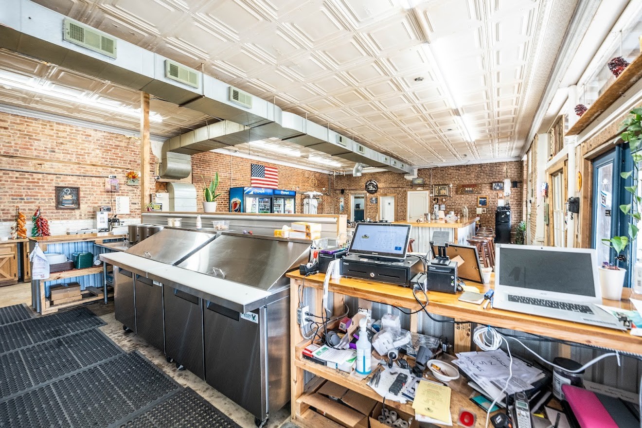 13215 Highway 70, N Crossville TN 38571