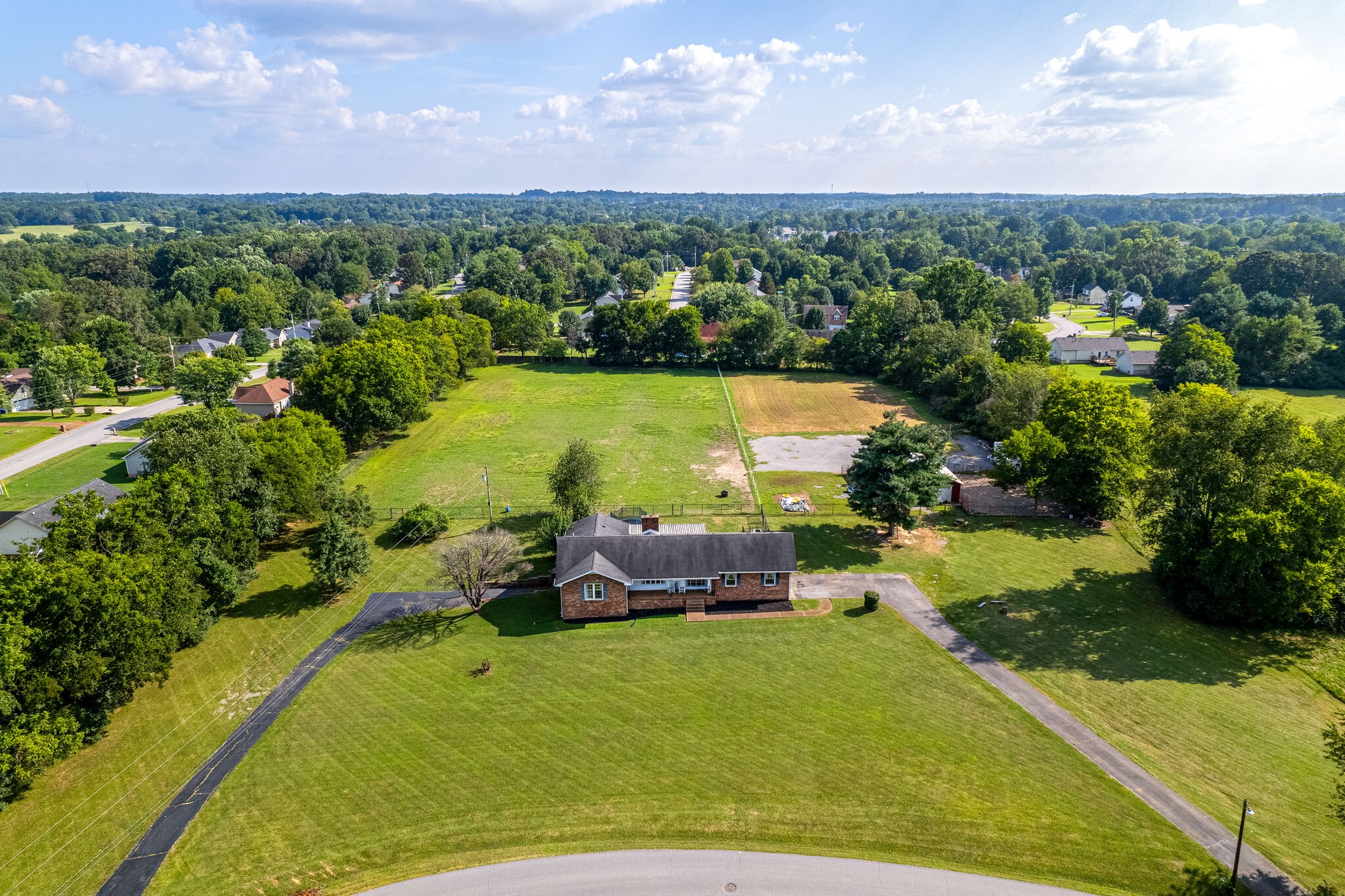 308 Brinkley Lane White House TN 37188