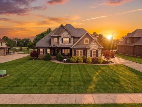 82 Pikes Peak Way Bowling Green KY 42104