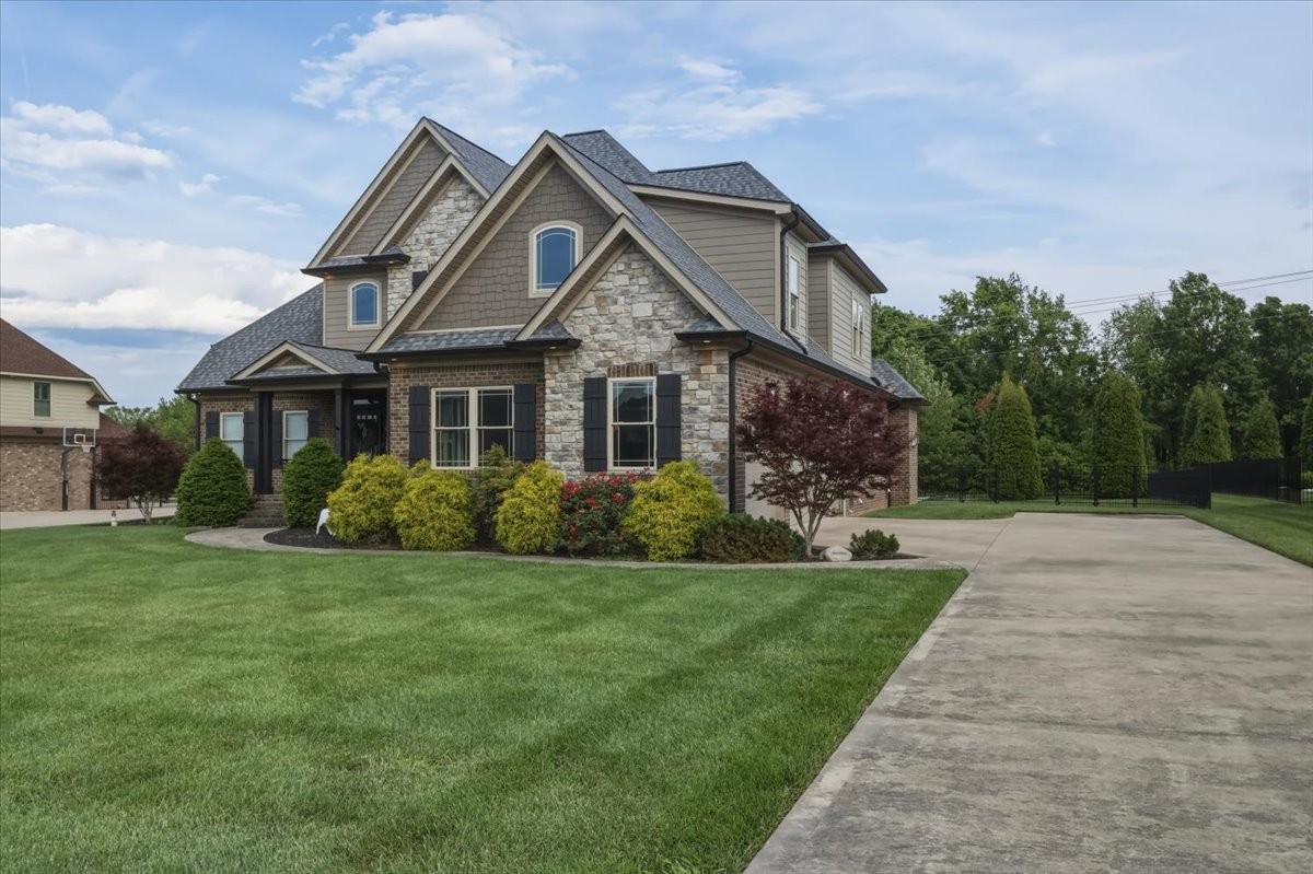 82 Pikes Peak Way Bowling Green KY 42104