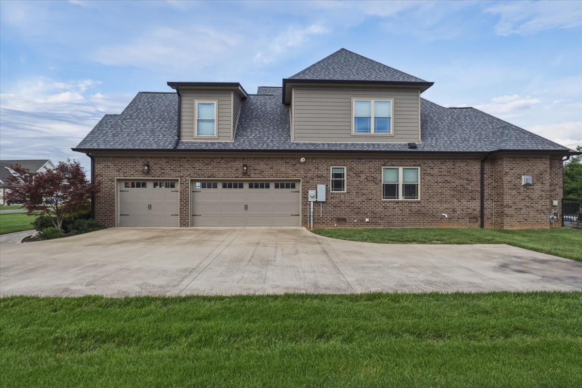82 Pikes Peak Way Bowling Green KY 42104