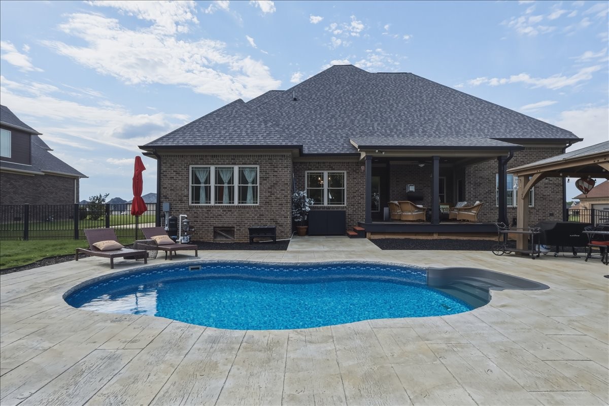 82 Pikes Peak Way Bowling Green KY 42104