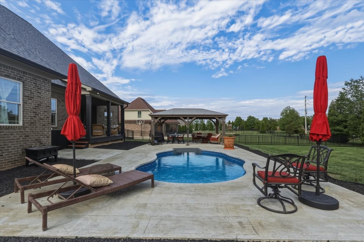 82 Pikes Peak Way Bowling Green KY 42104
