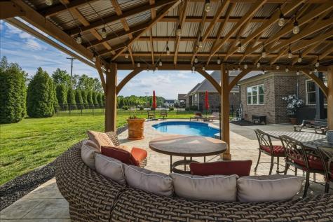 82 Pikes Peak Way Bowling Green KY 42104