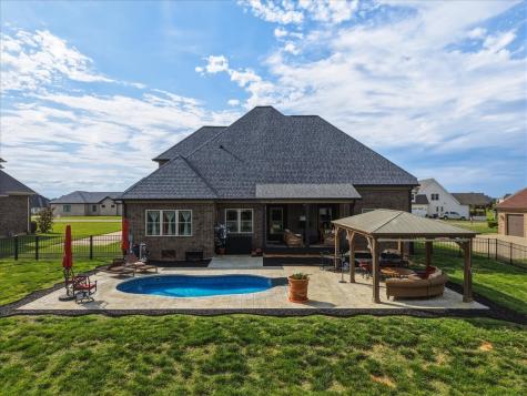 82 Pikes Peak Way Bowling Green KY 42104