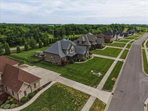 82 Pikes Peak Way Bowling Green KY 42104