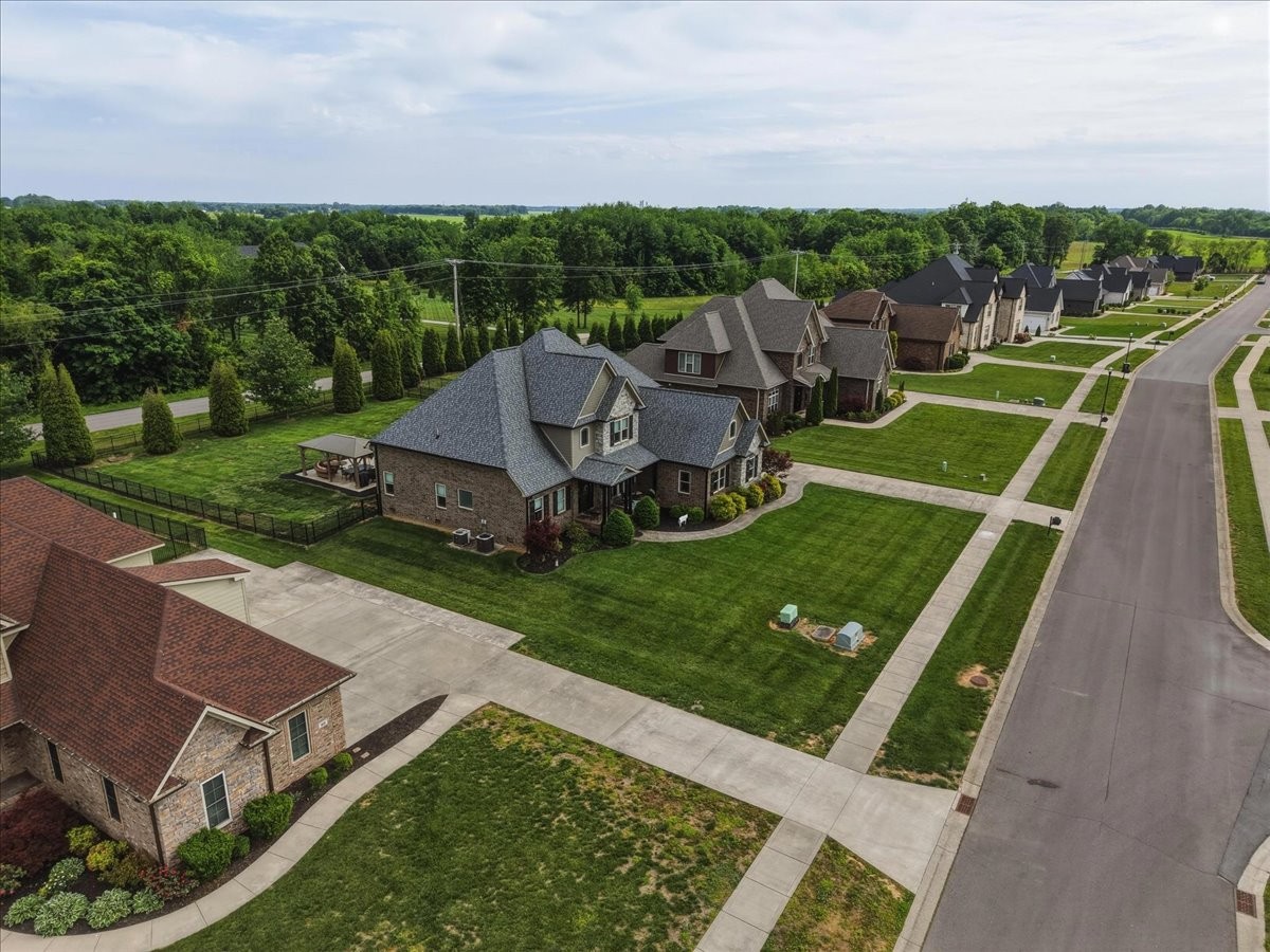 82 Pikes Peak Way Bowling Green KY 42104