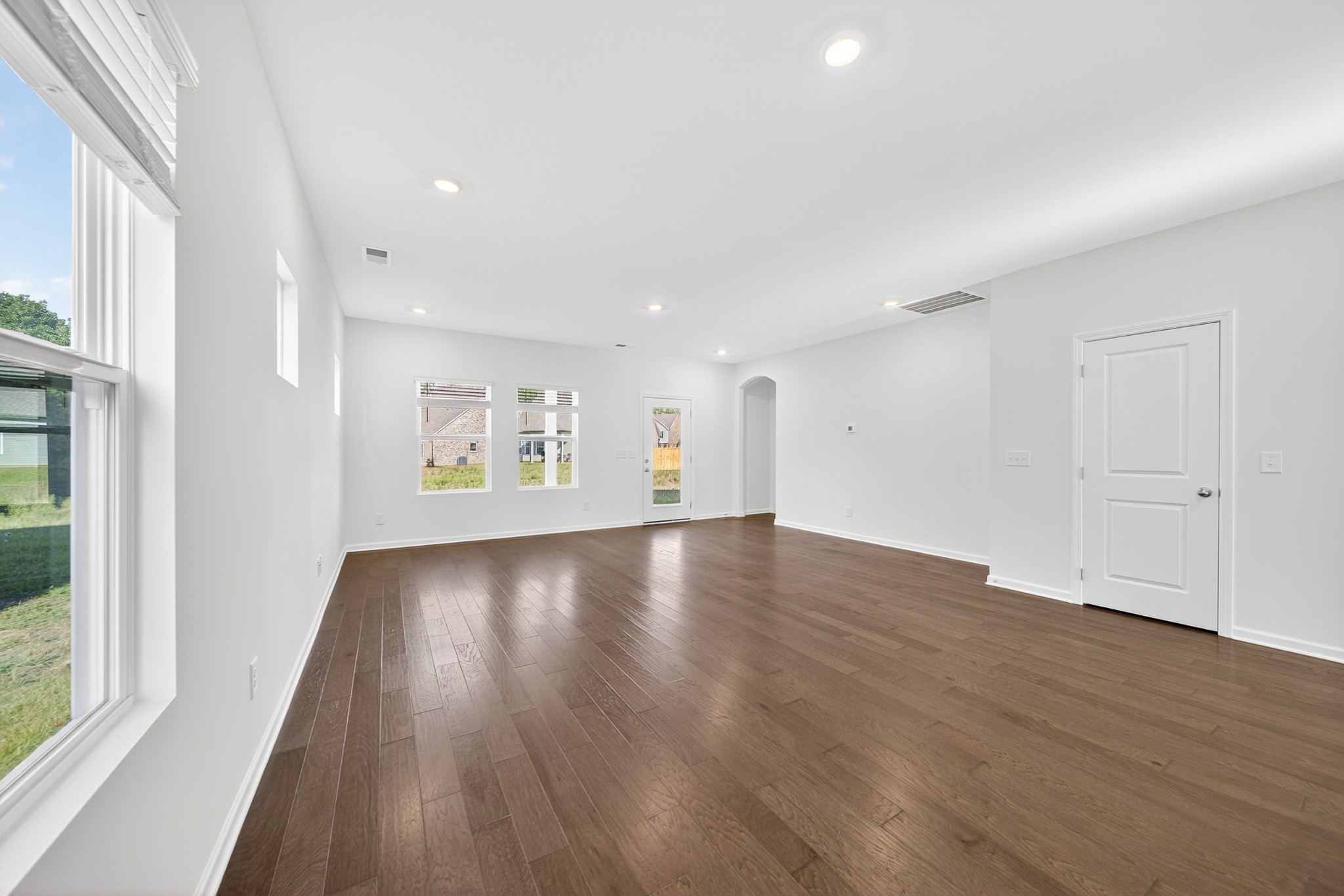 124 Limbury Court White House TN 37188