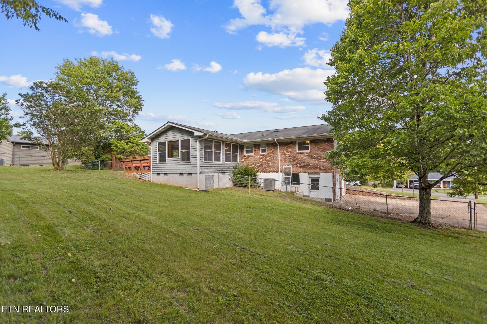 1025 Lancewood Drive Knoxville TN 37920
