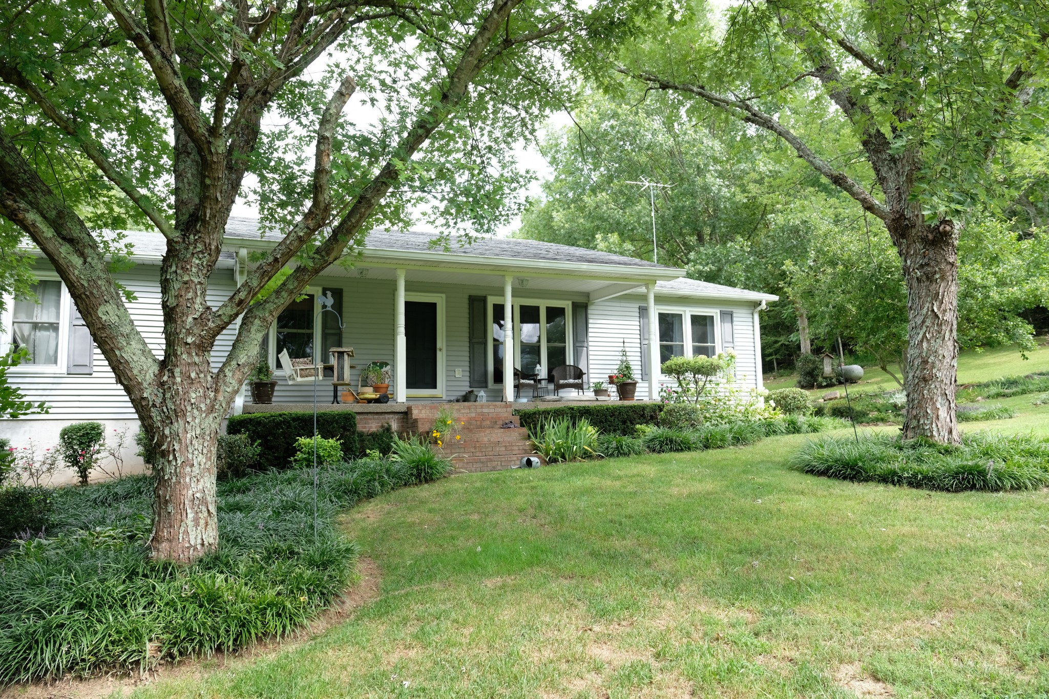 160 Green Mountain Lane Bethpage TN 37022