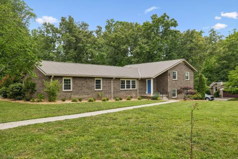 220 Lakewood Drive Tullahoma TN 37388