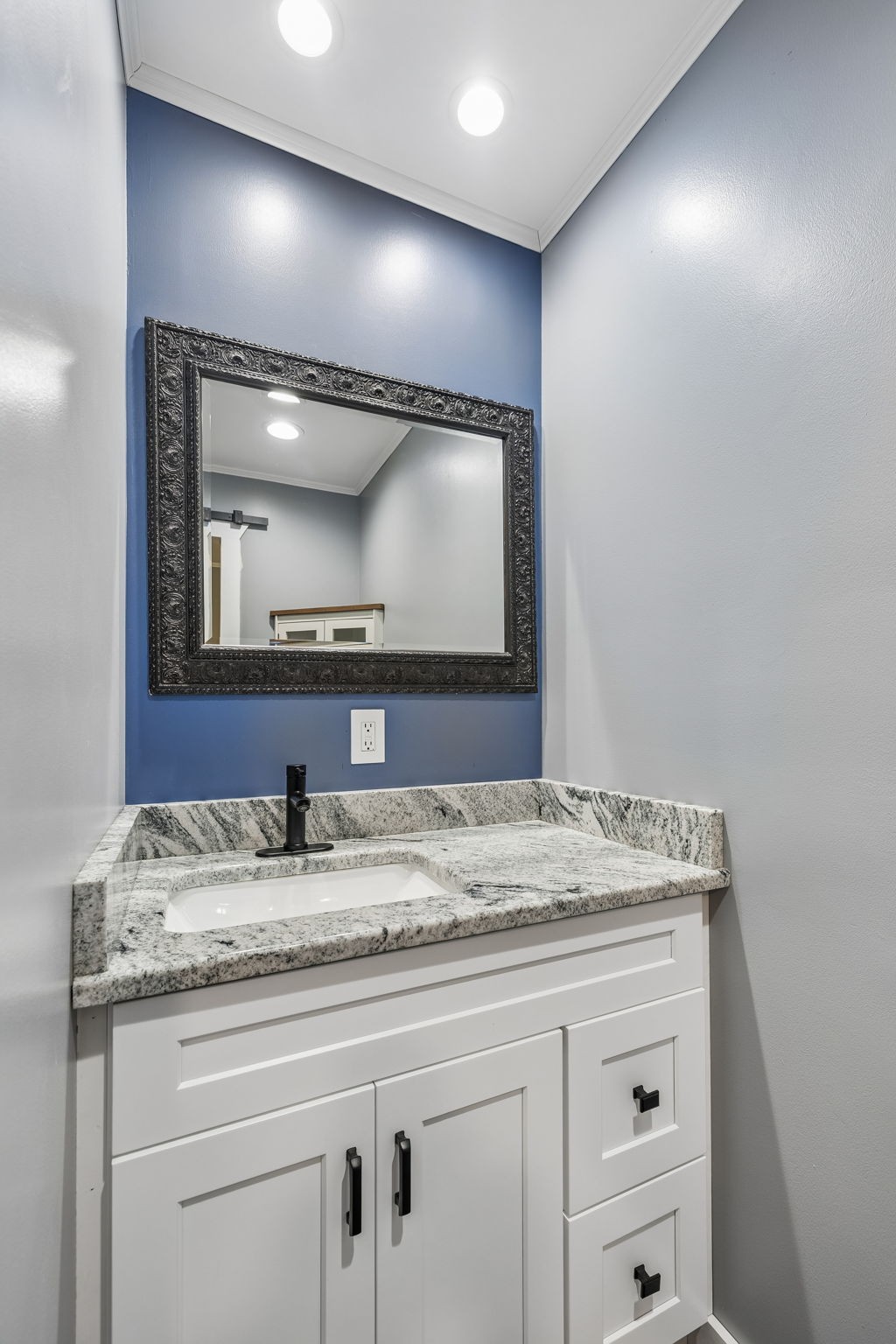 220 Lakewood Drive Tullahoma TN 37388