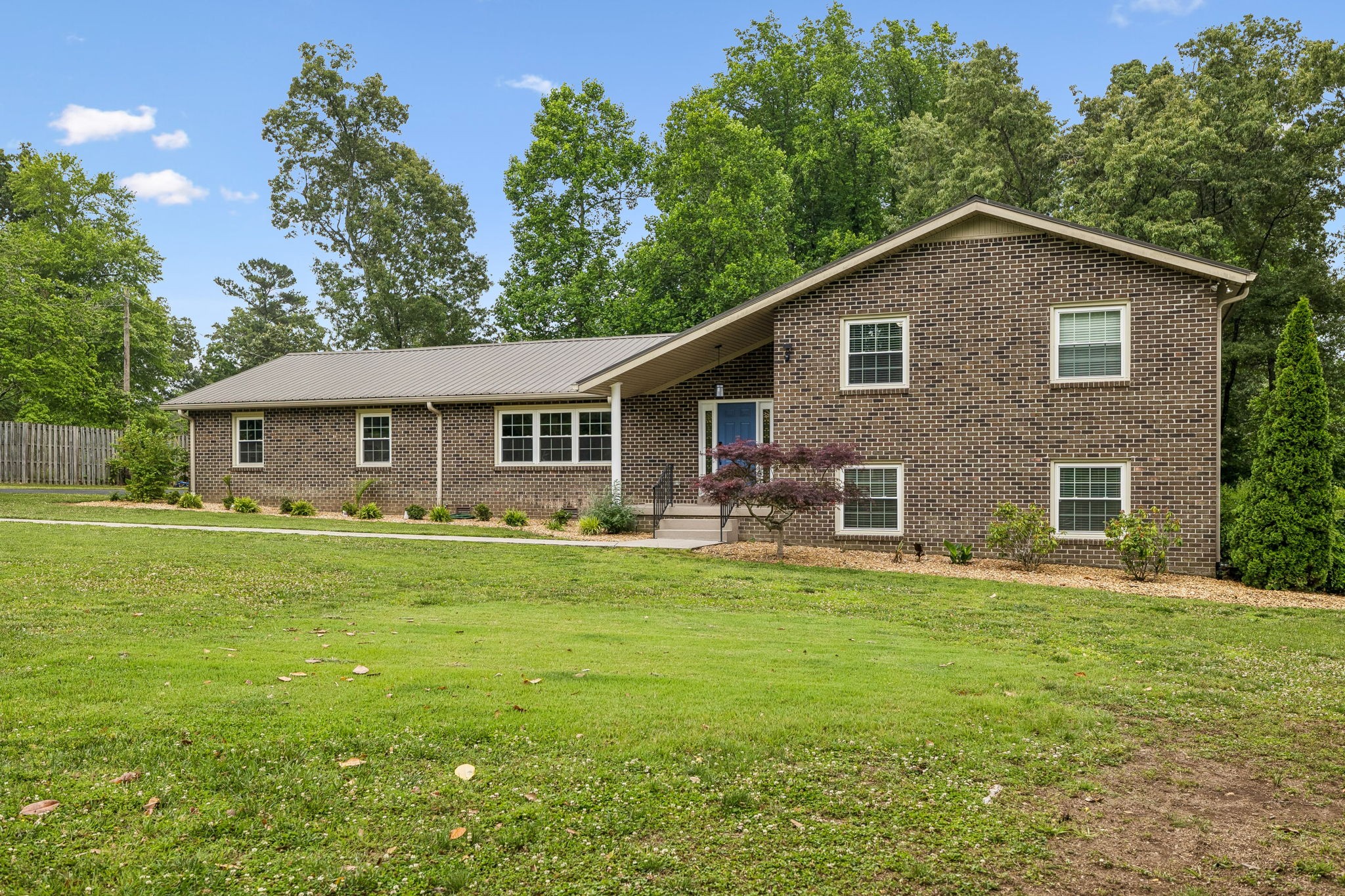220 Lakewood Drive Tullahoma TN 37388