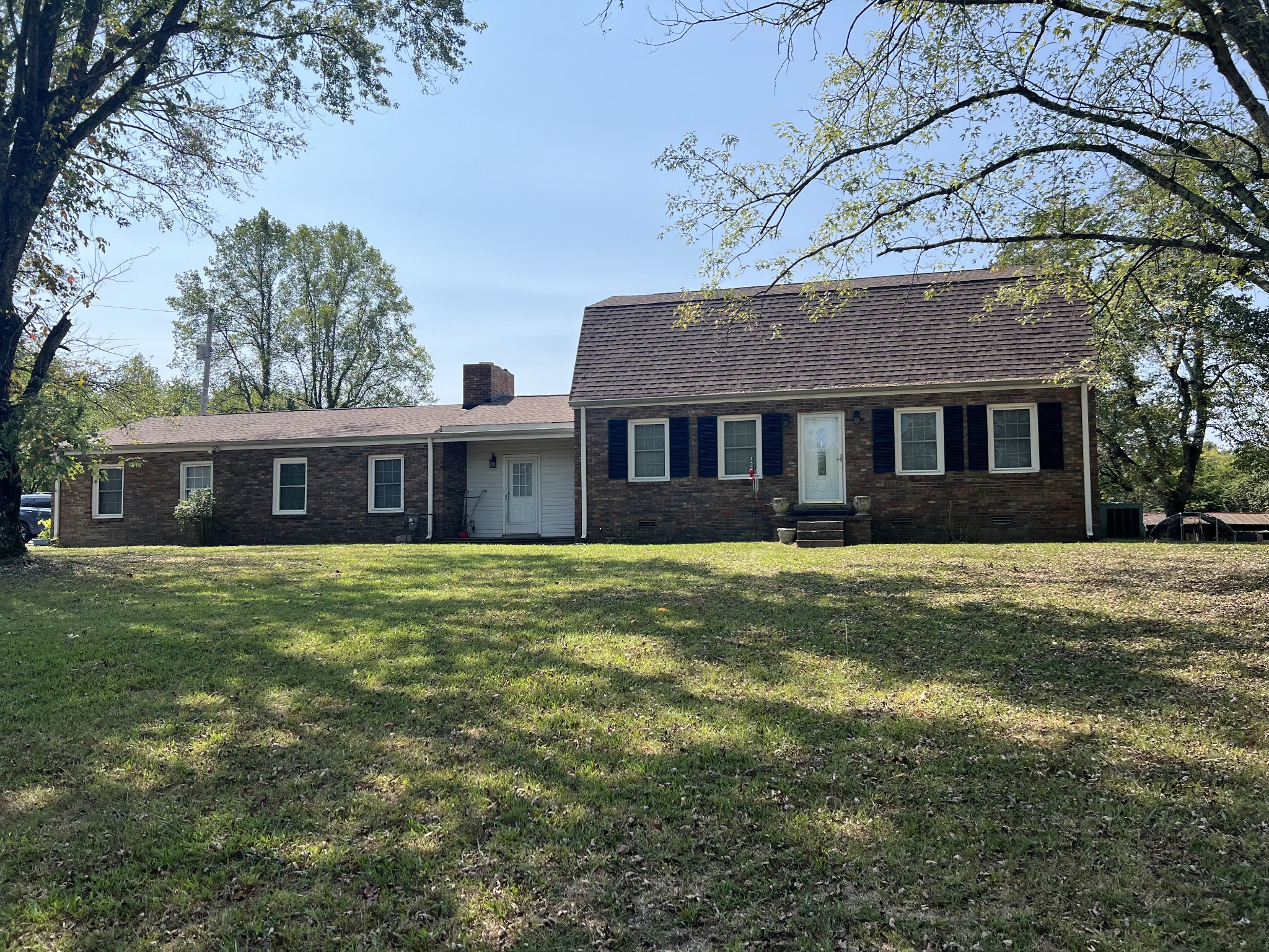 990 E Piney Road Dickson TN 37055
