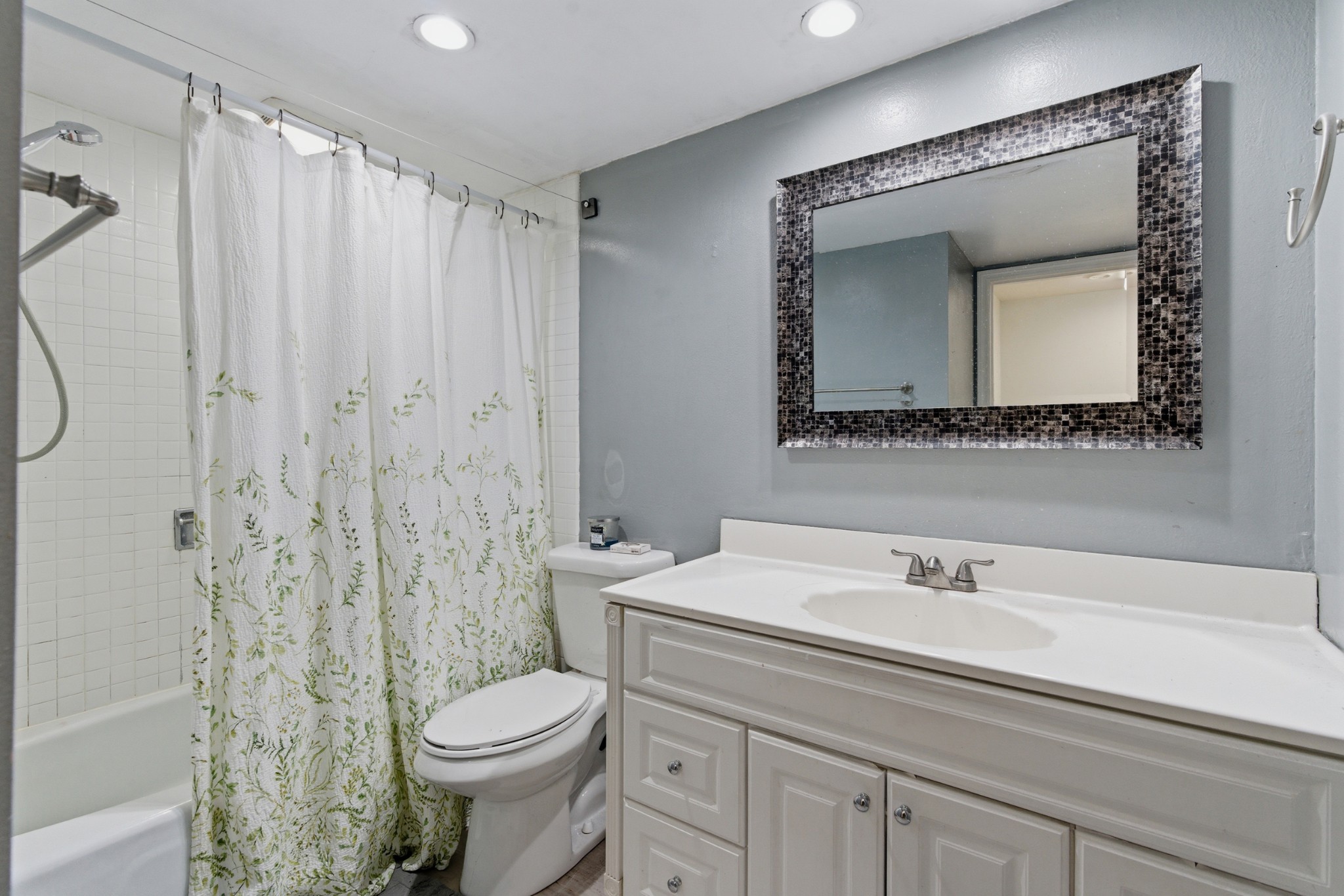 5025 Hillsboro Pike Nashville TN 37215