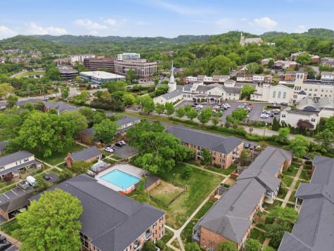 5025 Hillsboro Pike Nashville TN 37215