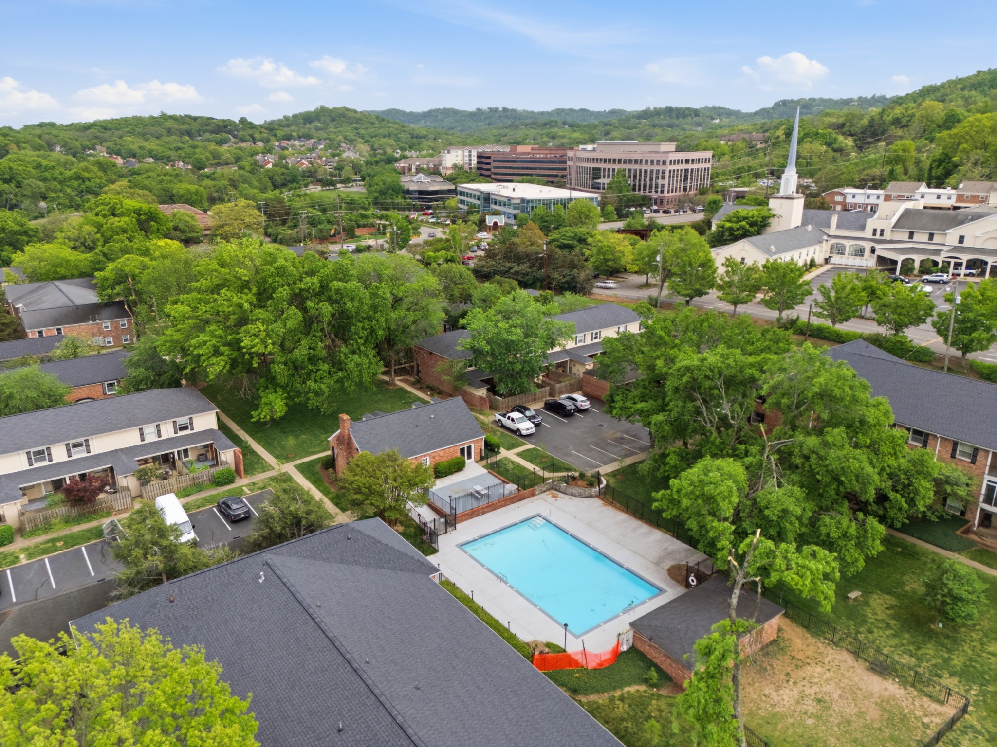 5025 Hillsboro Pike Nashville TN 37215