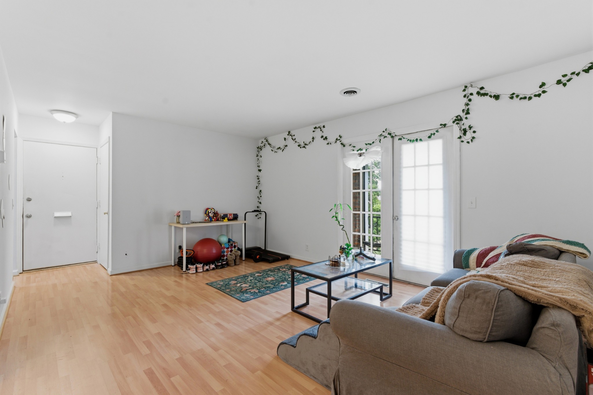 5025 Hillsboro Pike Nashville TN 37215