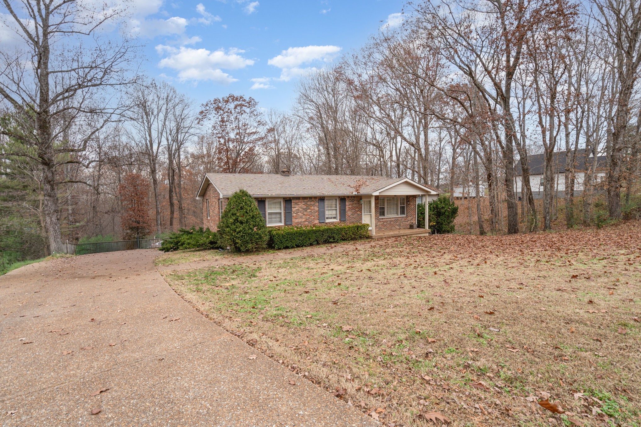 1176 Petty Road White Bluff TN 37187