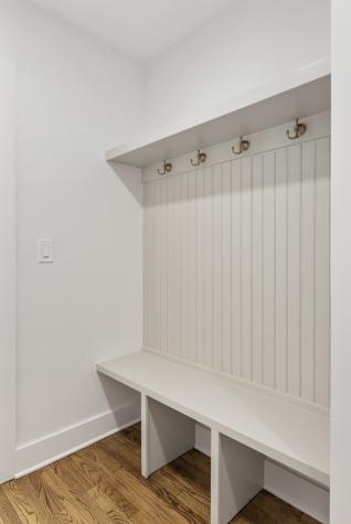 1049 Gwynn Drive Nashville TN 37216