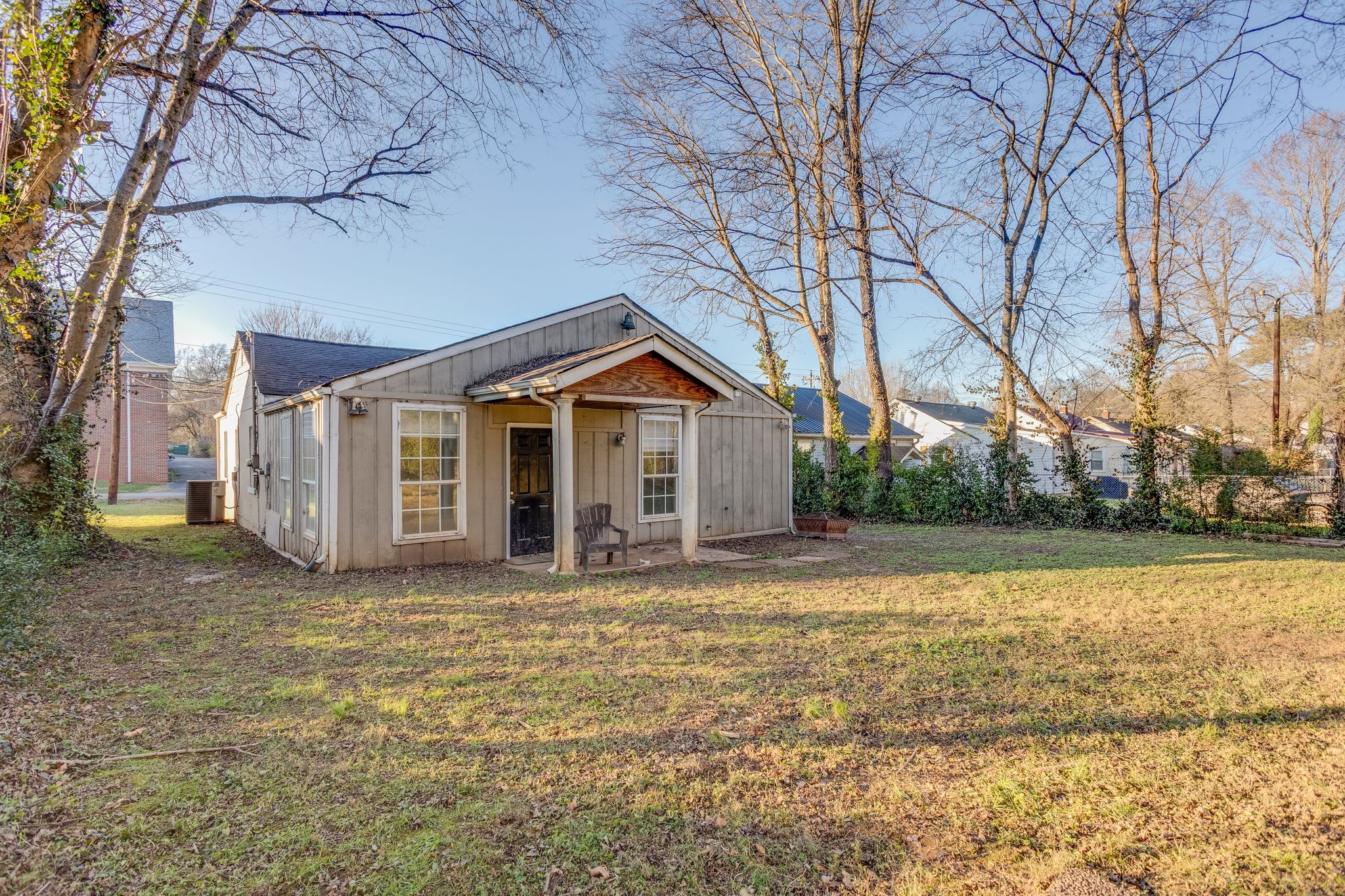 1019 E Valley Drive Columbia TN 38401