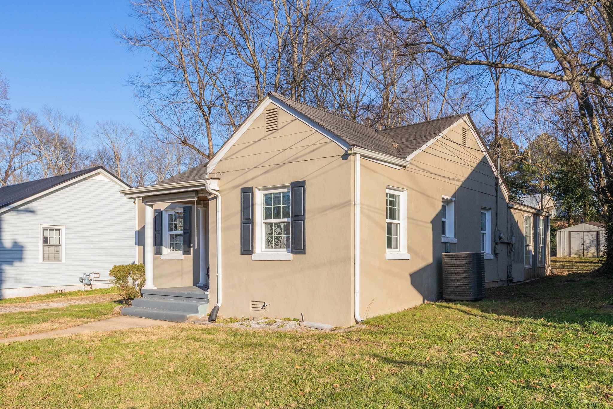 1019 E Valley Drive Columbia TN 38401