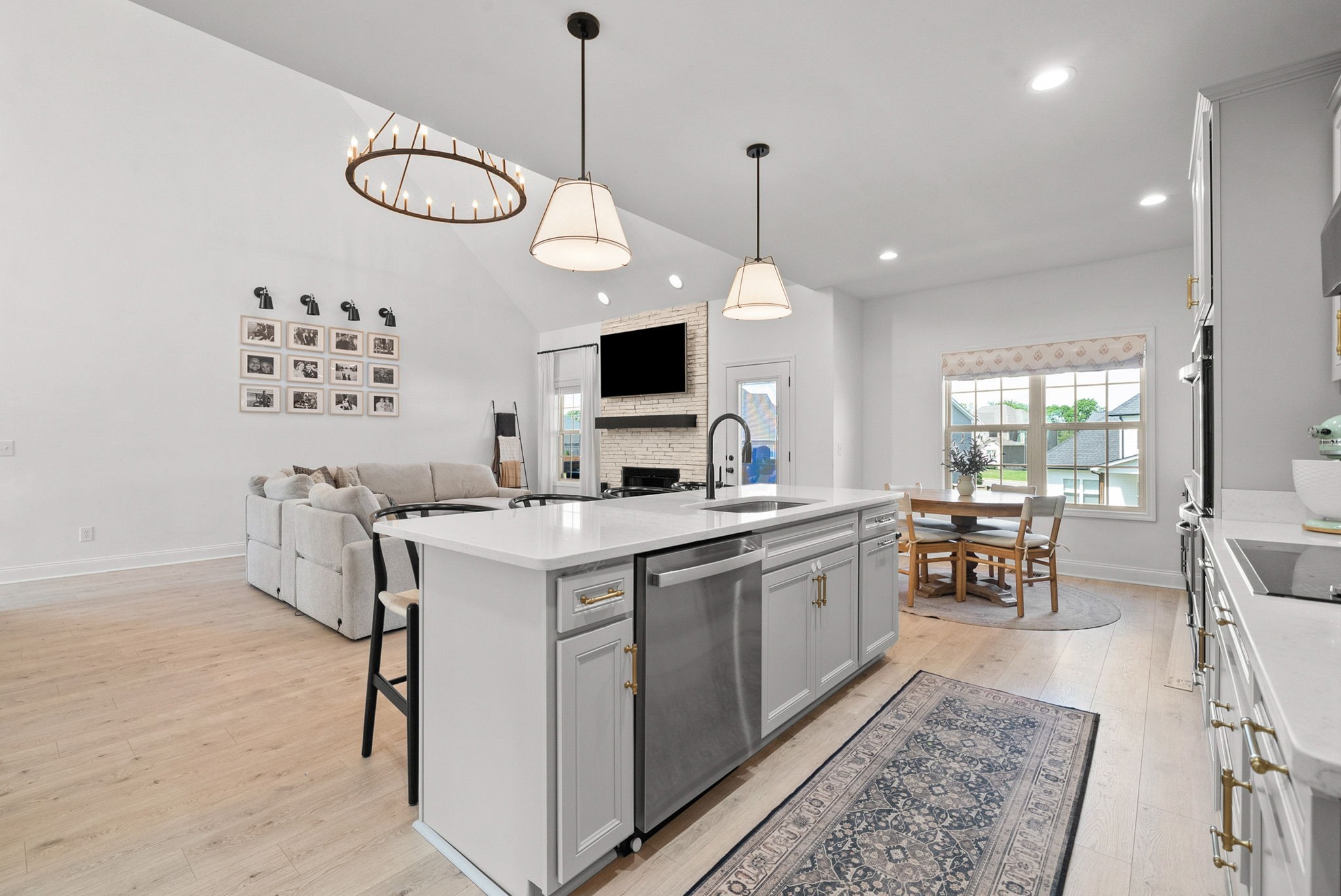 238 Cotoneaster Lane Clarksville TN 37043