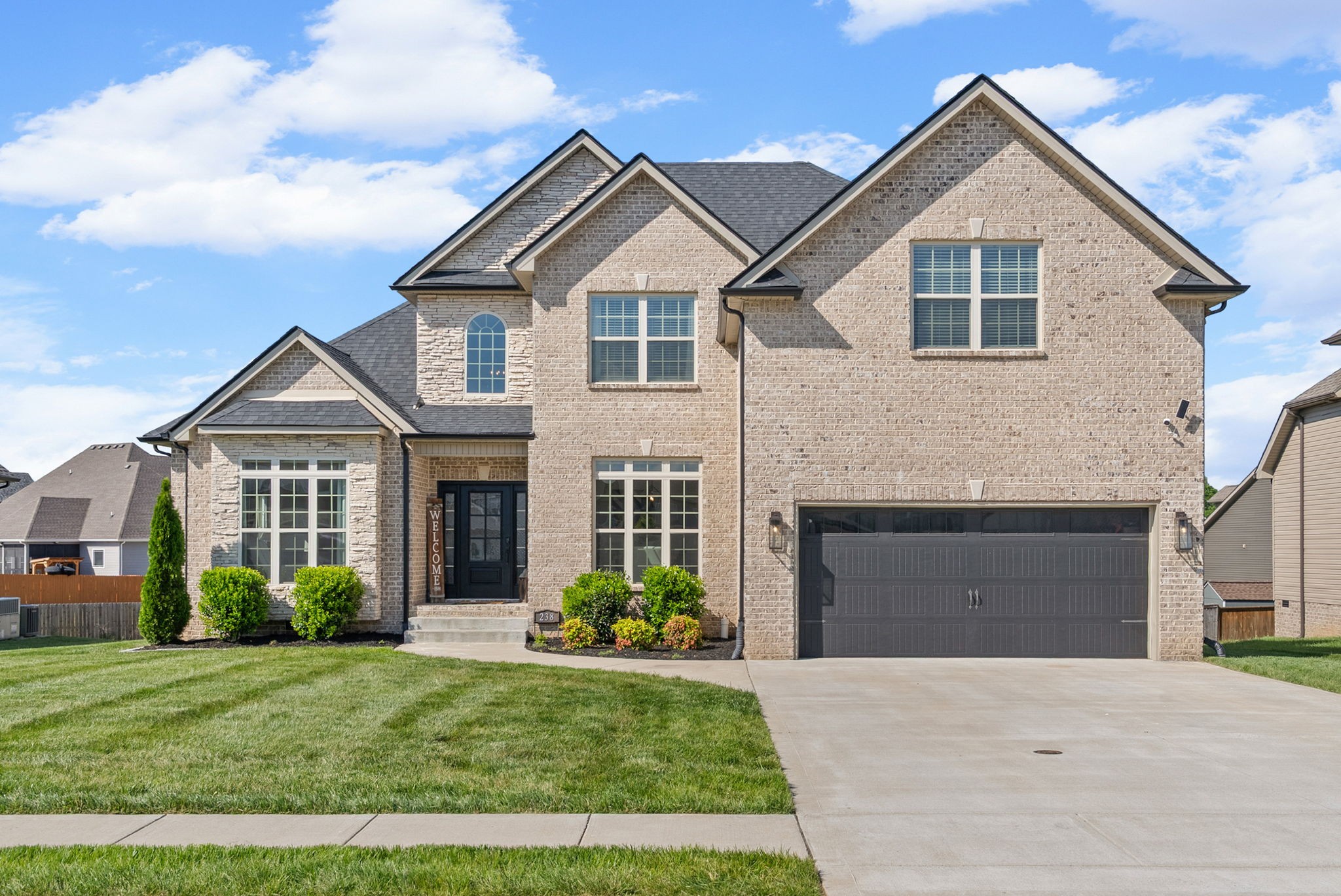 238 Cotoneaster Lane Clarksville TN 37043