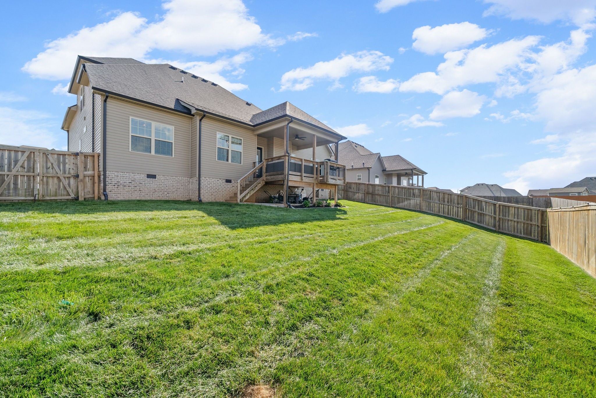 238 Cotoneaster Lane Clarksville TN 37043