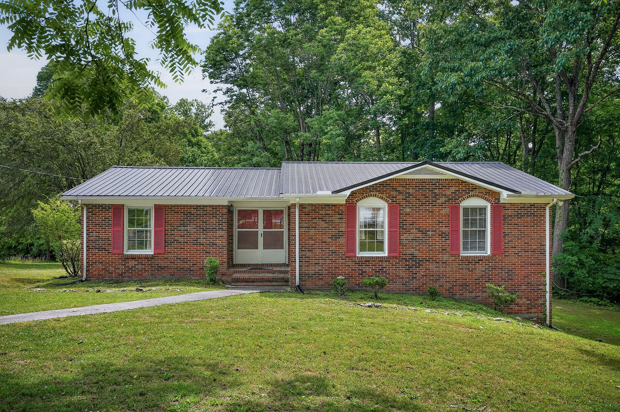 5245 Jefferson Road Smithville TN 37166