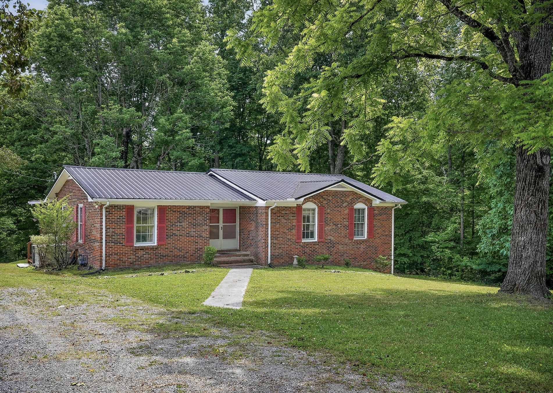 5245 Jefferson Road Smithville TN 37166