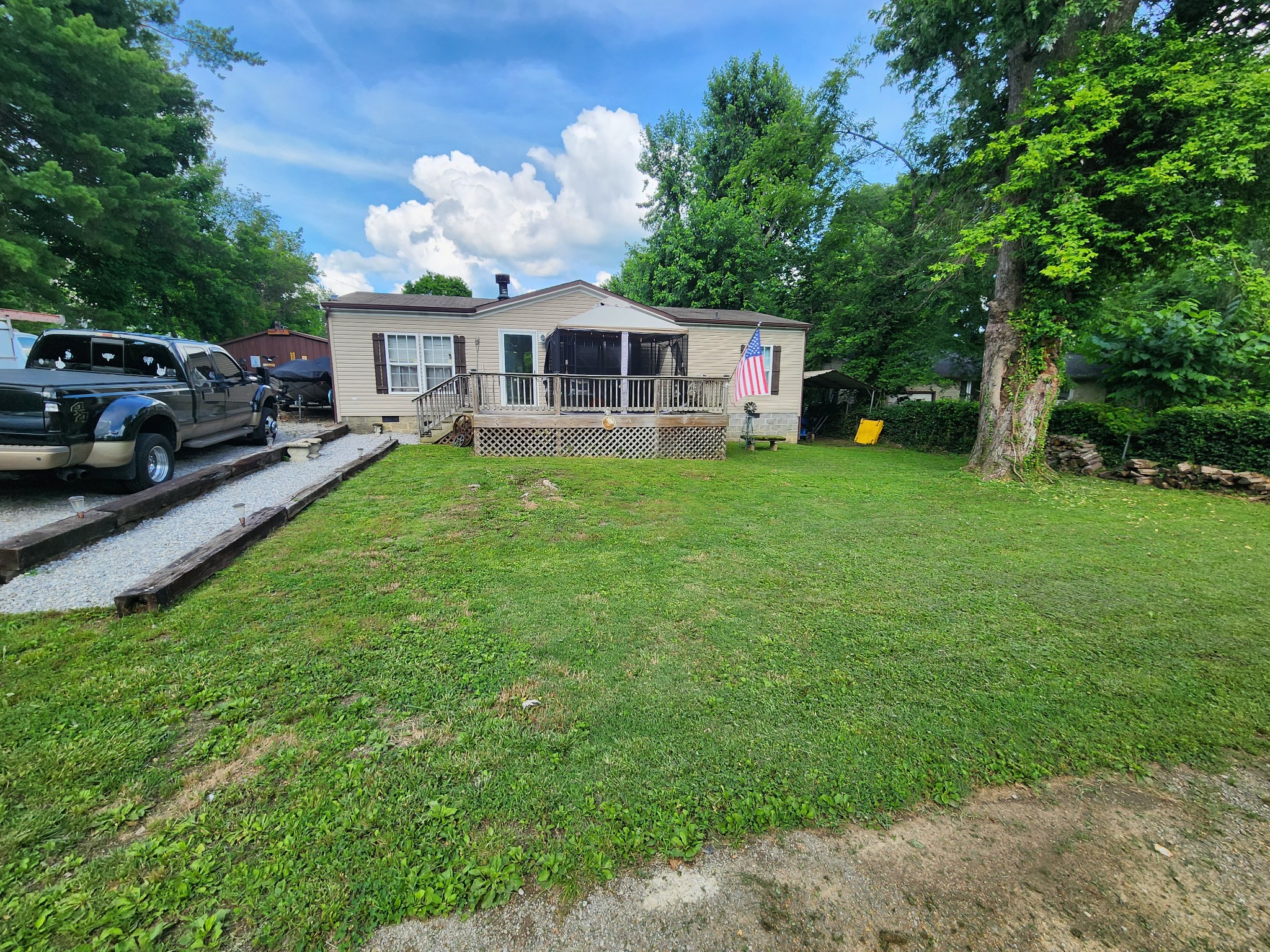 2435 Old Greenbrier Pike Greenbrier TN 37073