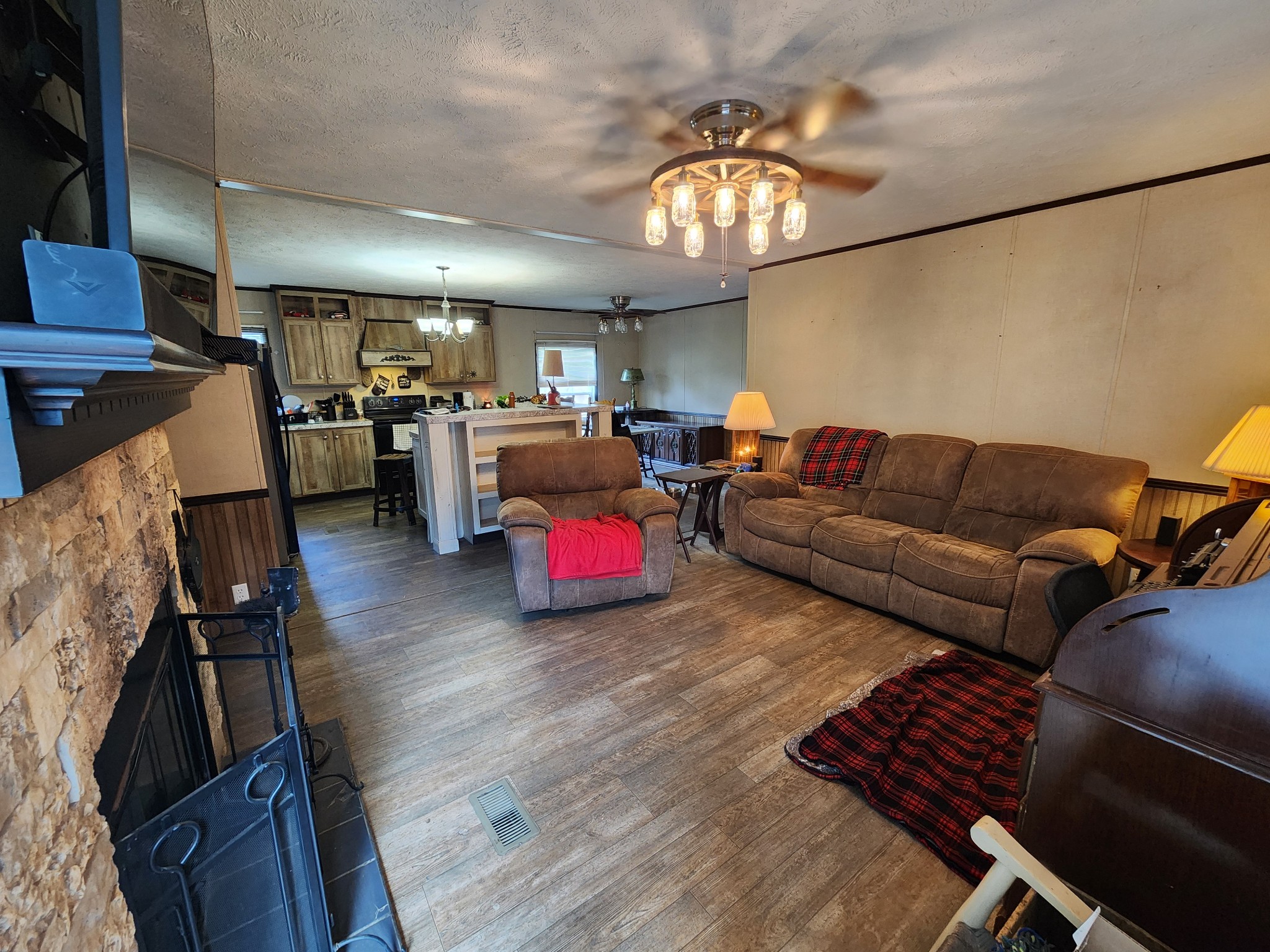 2435 Old Greenbrier Pike Greenbrier TN 37073