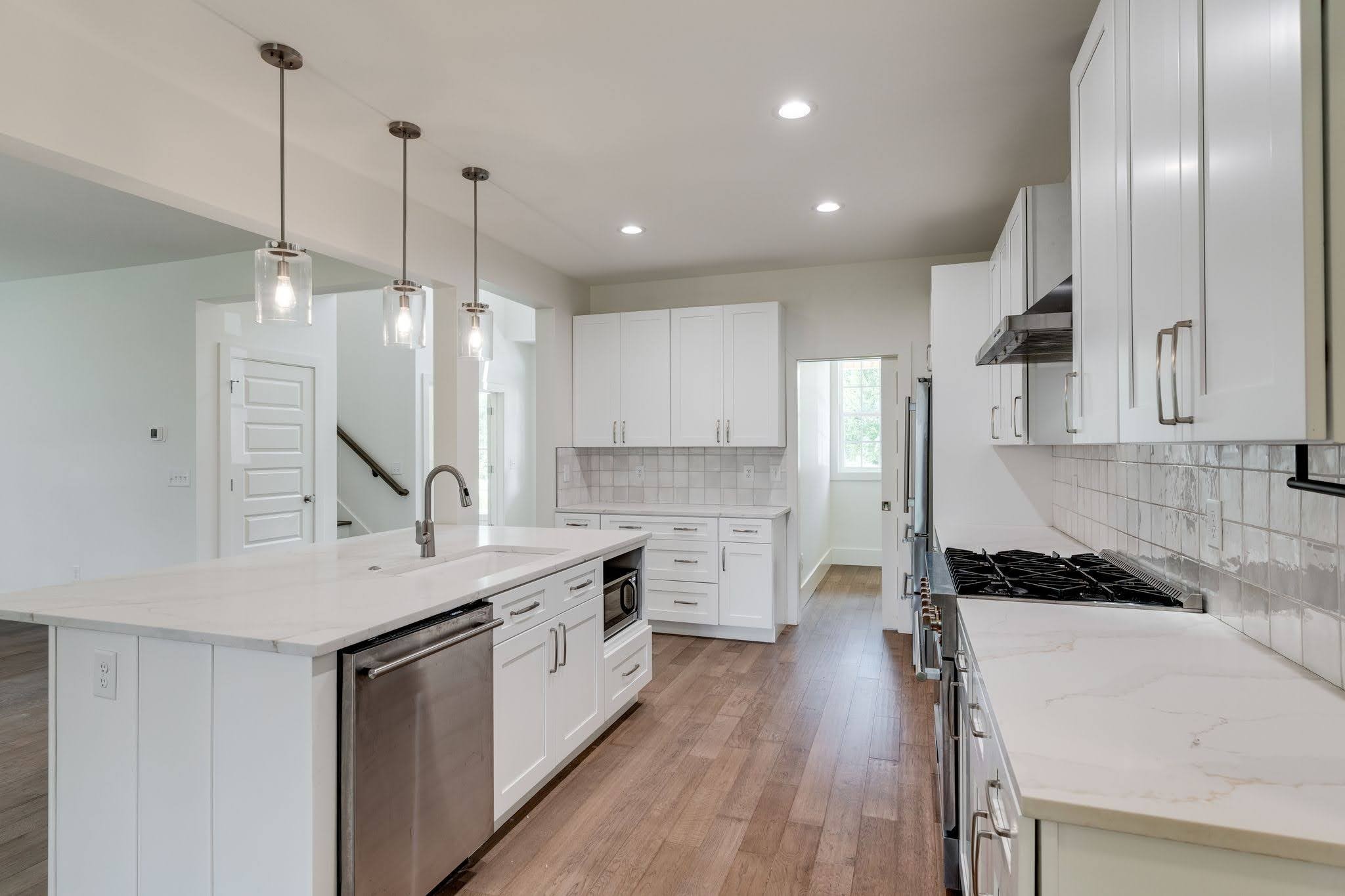 3011 Harlin Drive Nashville TN 37211