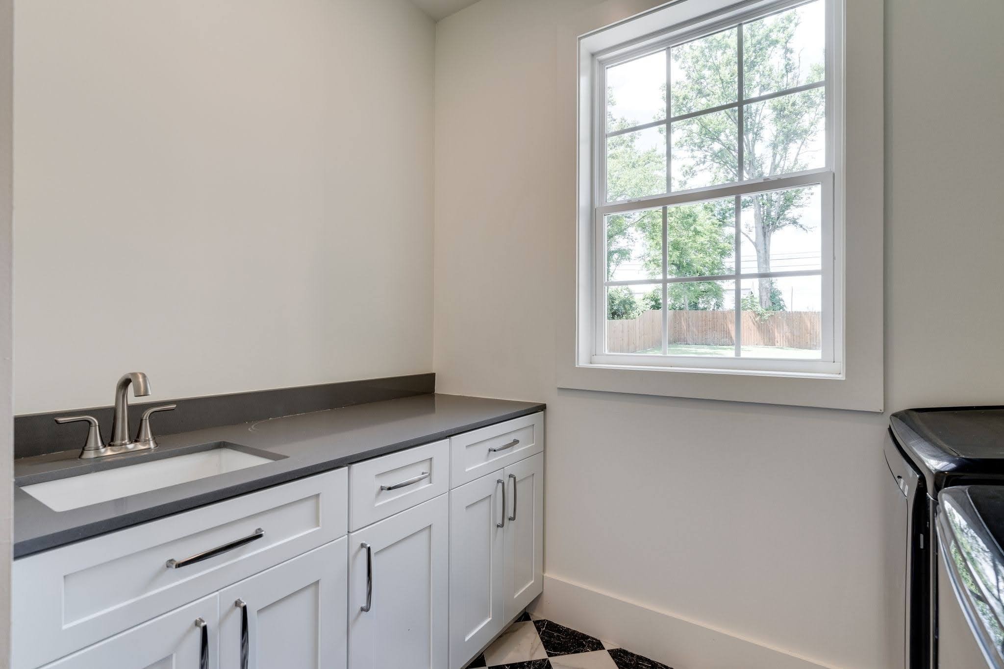 3011 Harlin Drive Nashville TN 37211