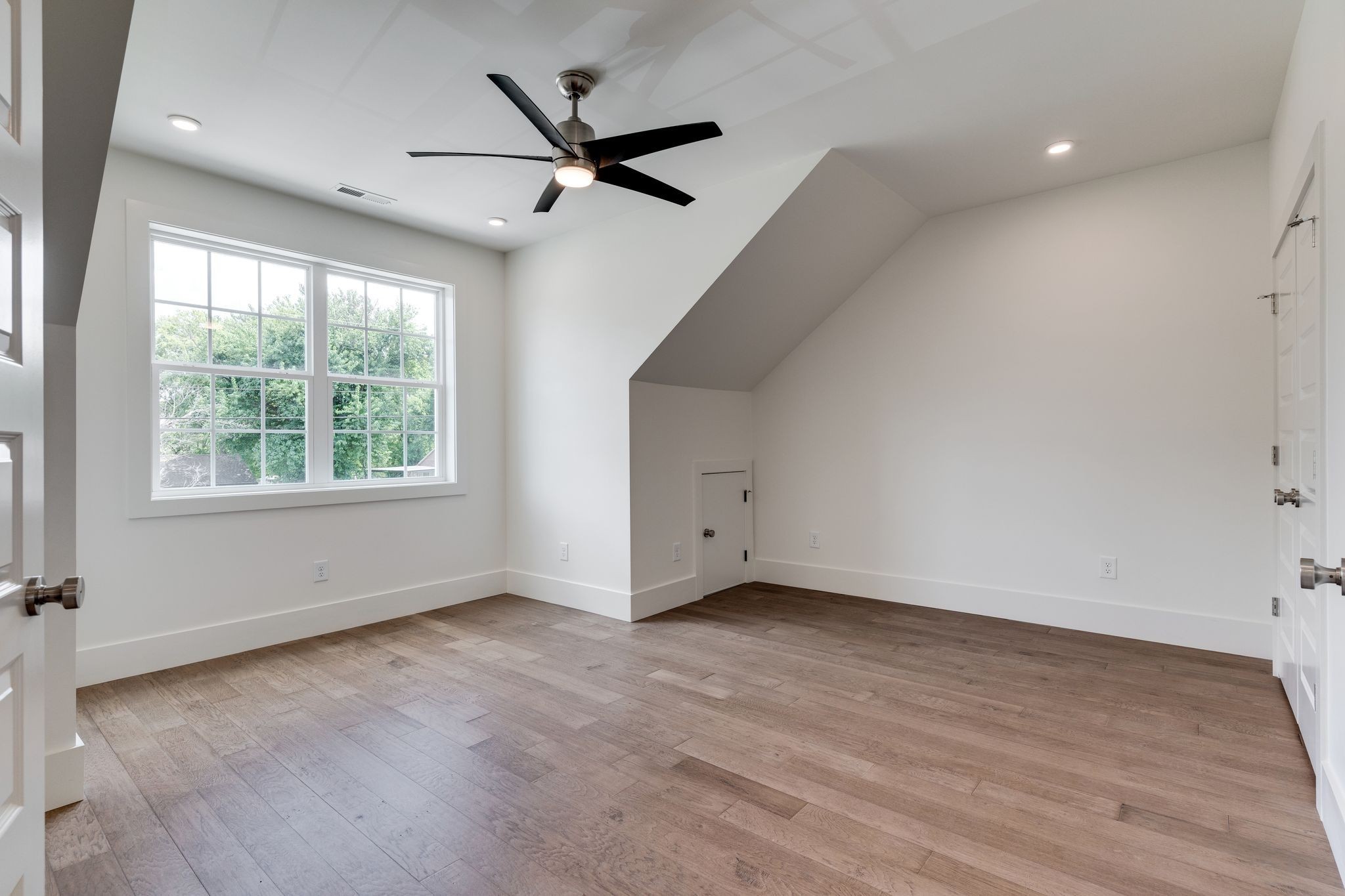 3011 Harlin Drive Nashville TN 37211
