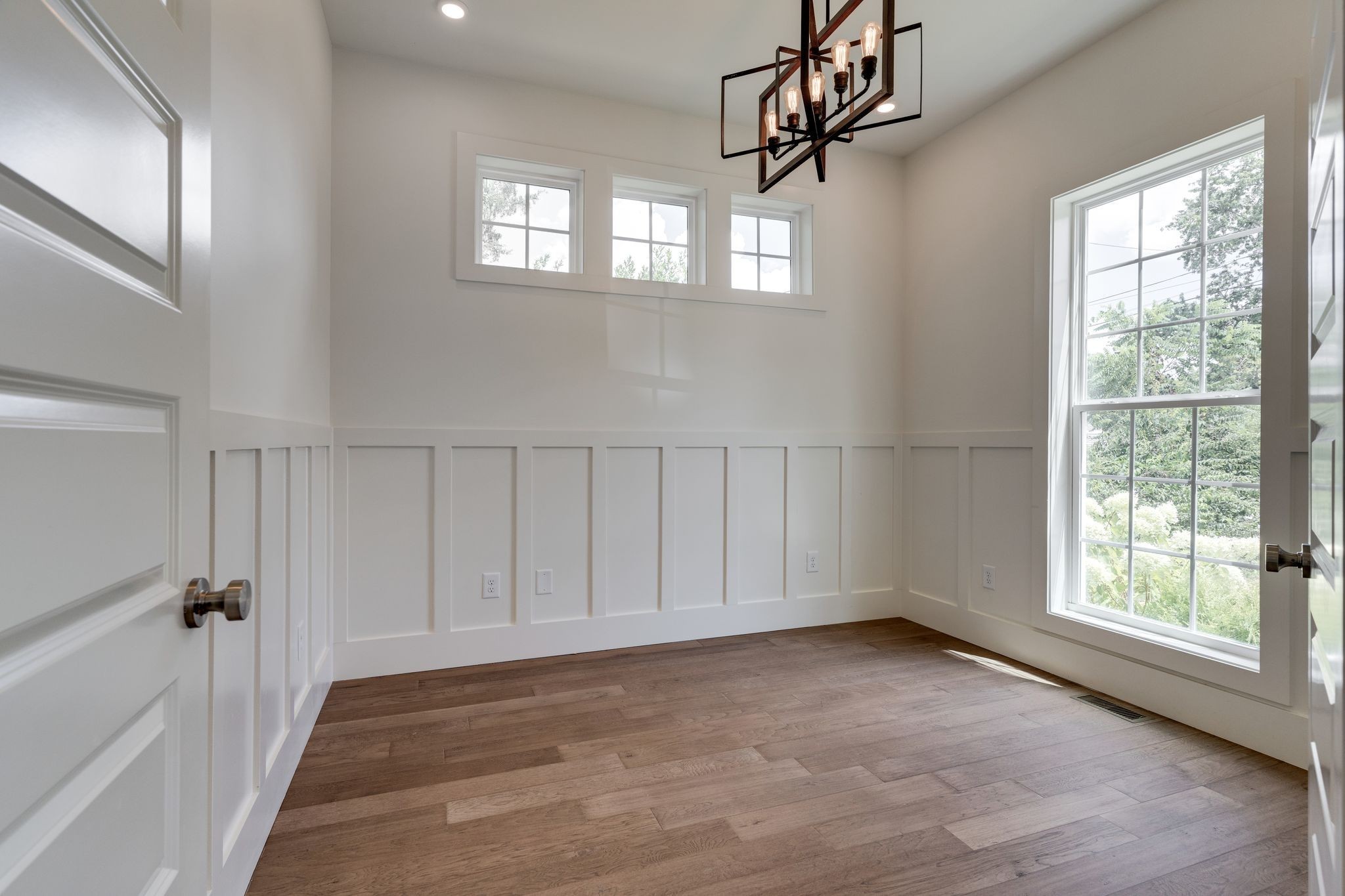3011 Harlin Drive Nashville TN 37211