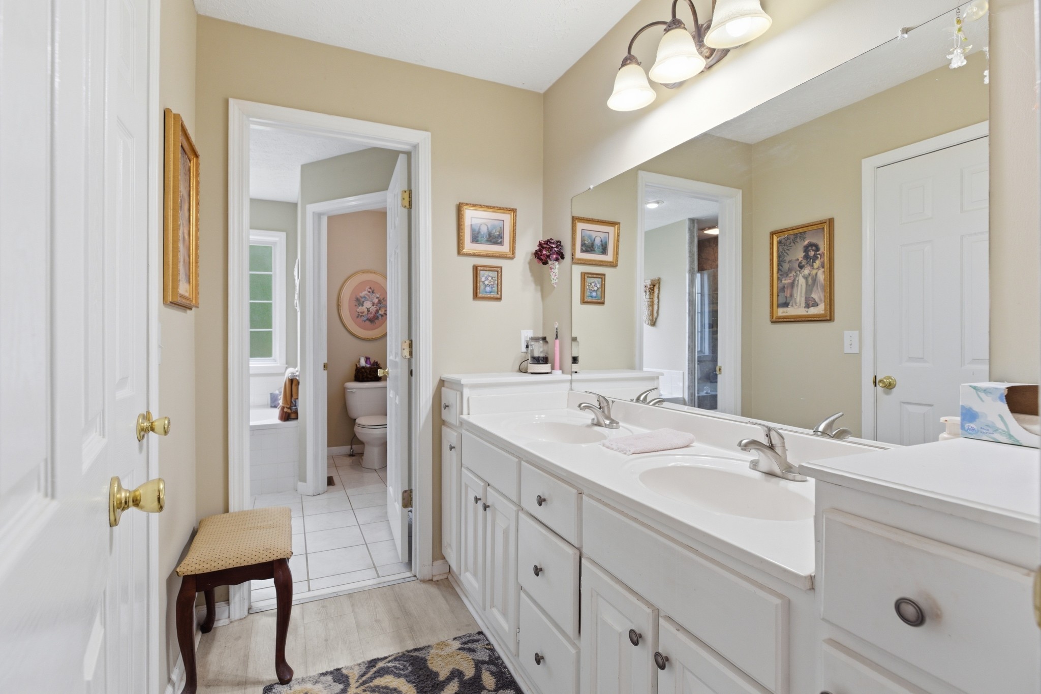 2013 Adonis Drive Murfreesboro TN 37128