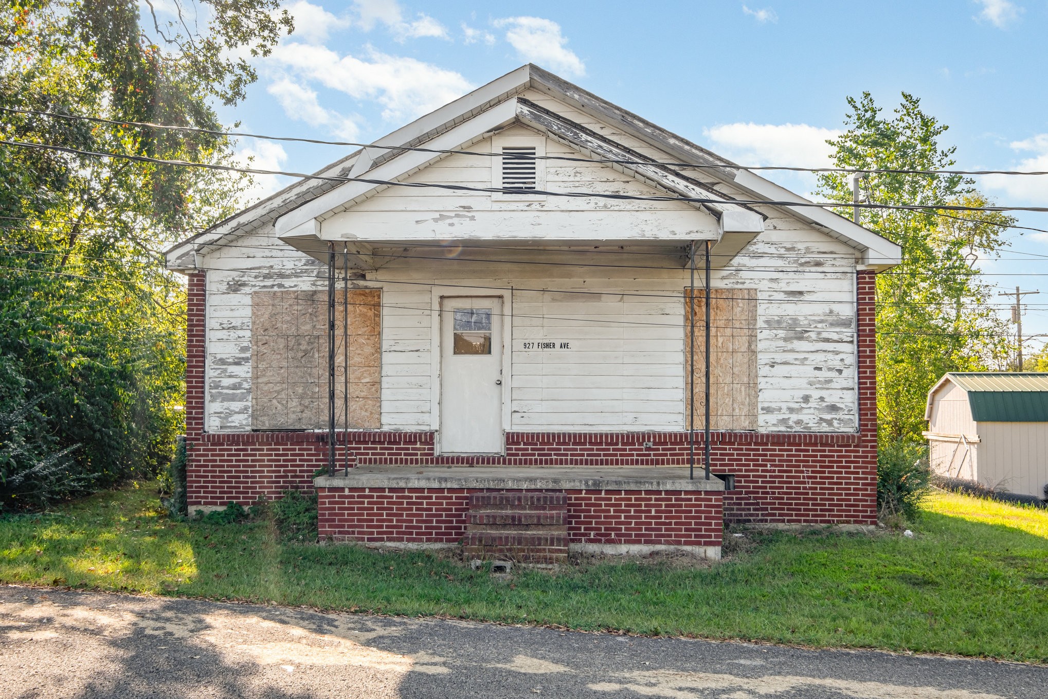 927 Fisher Street Lewisburg TN 37091