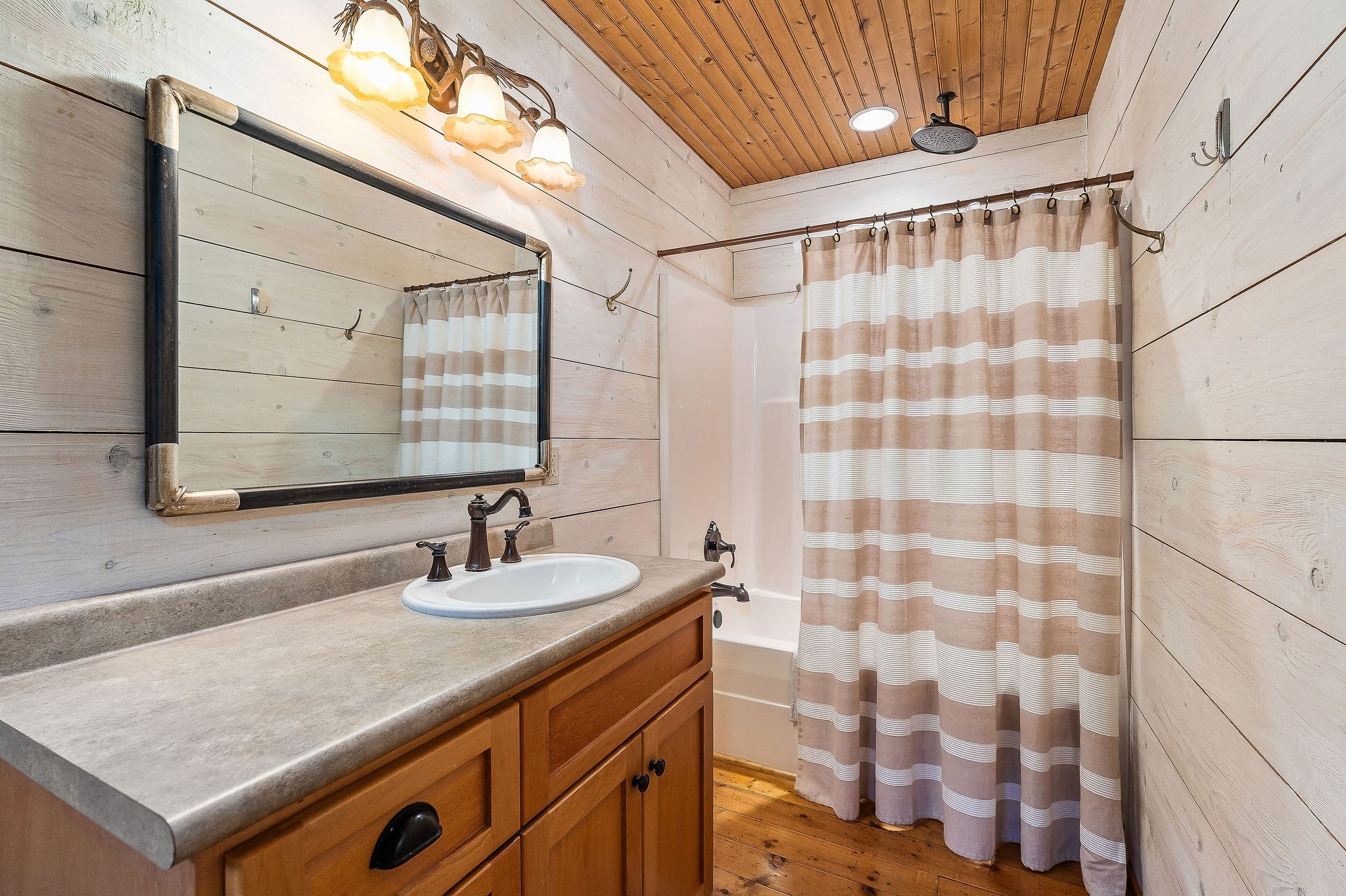 4042 Rocky Ridge Road Rock Island TN 38581