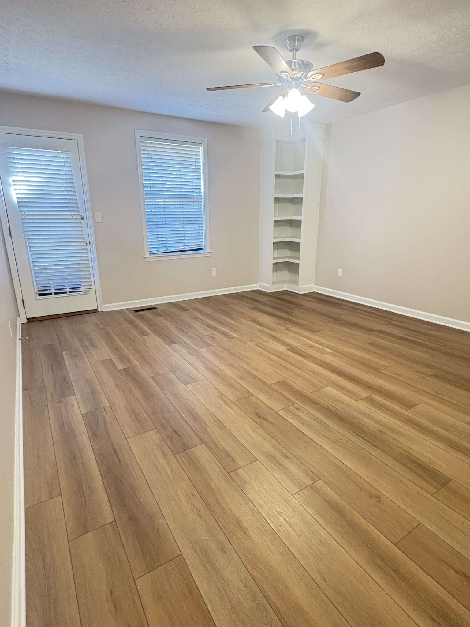 2116 Mockingbird Lane Springfield TN 37172