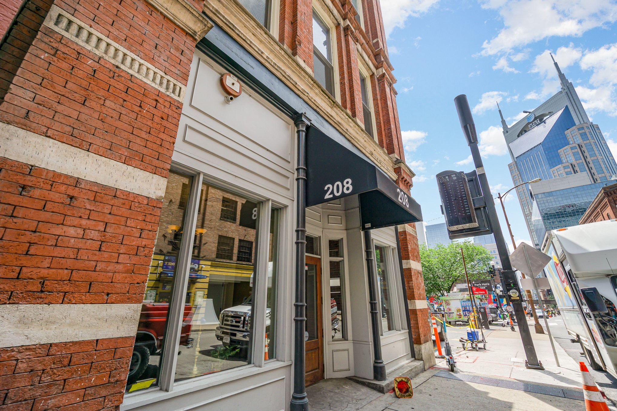 208 3rd Ave, N Nashville TN 37201