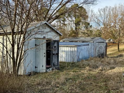 748 Old Mckenzie Highway Paris TN 38242