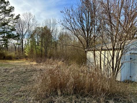 748 Old Mckenzie Highway Paris TN 38242