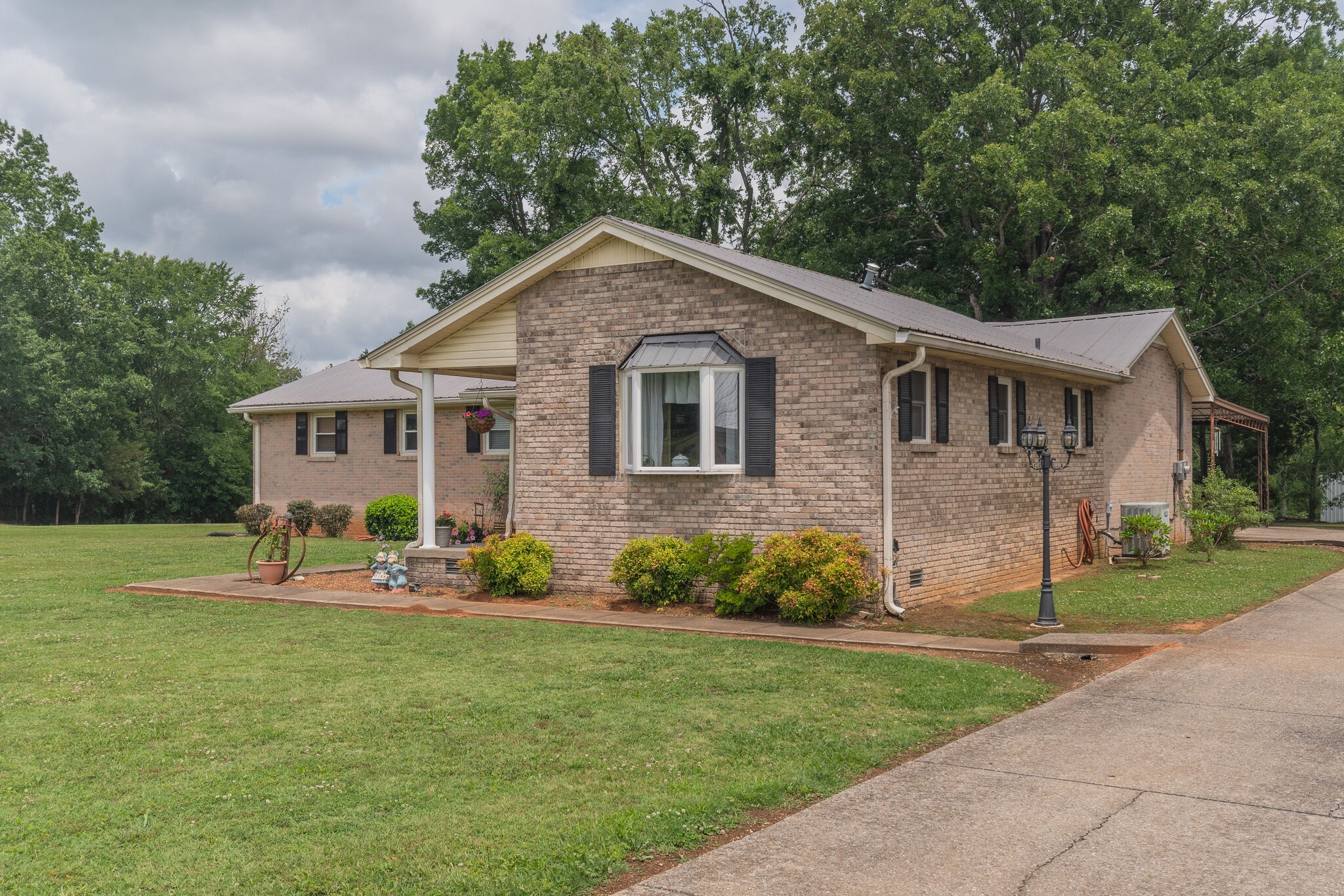 1789 Bear Creek Pike Columbia TN 38401