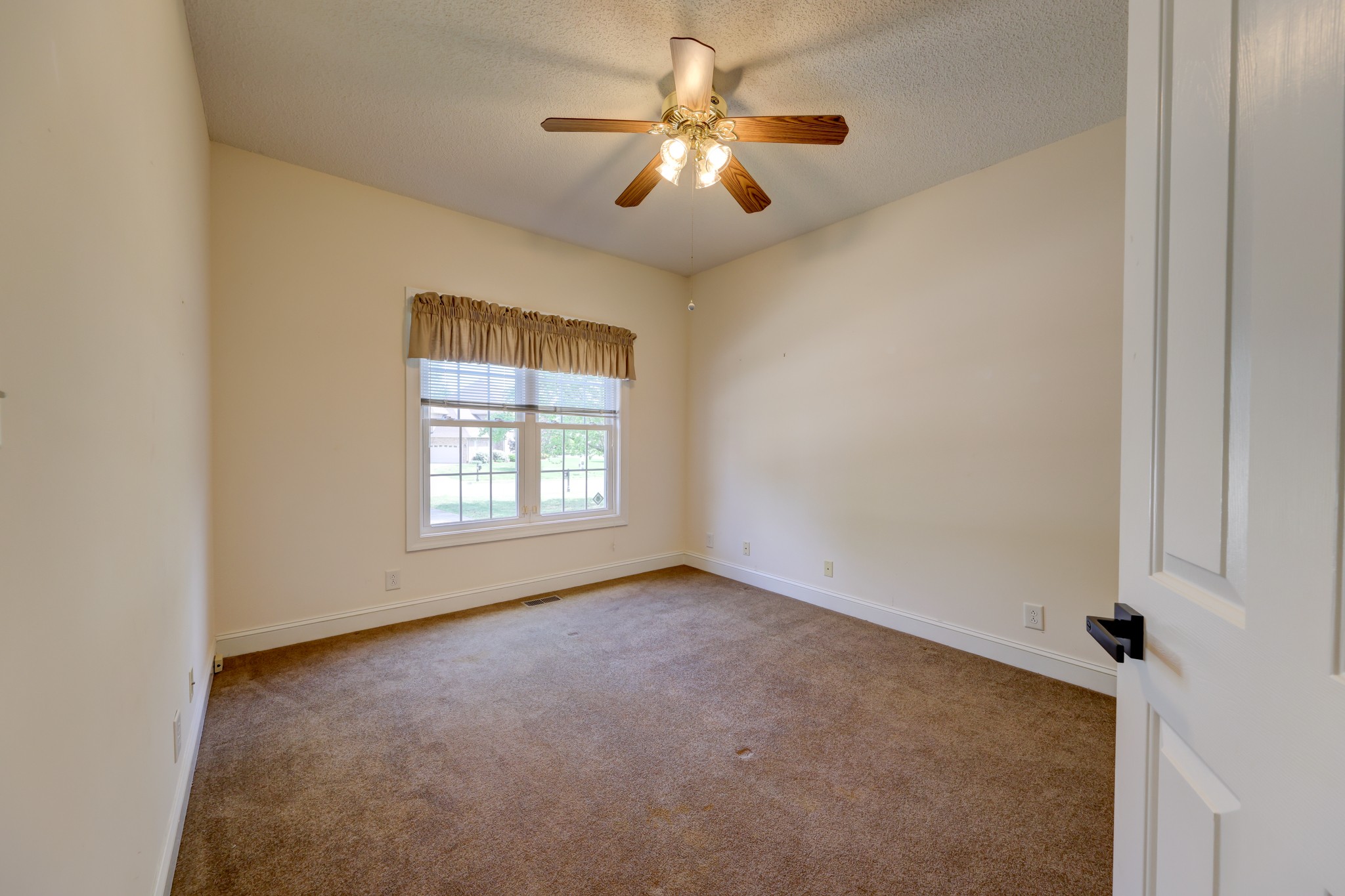 140 Lyme Drive Clarksville TN 37043