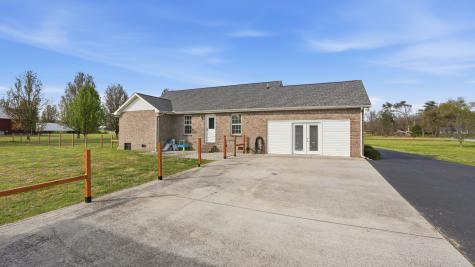 2877 Sixteenth Model Road Manchester TN 37355