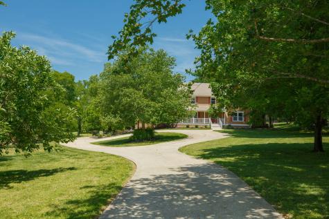 218 Spring Valley Road Hendersonville TN 37075