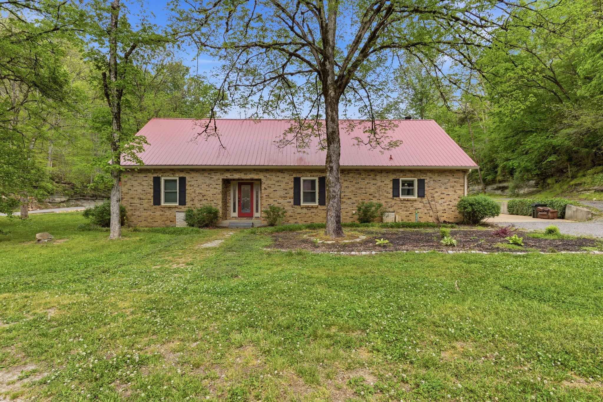 580 Defeated Creek Road Centerville TN 37033